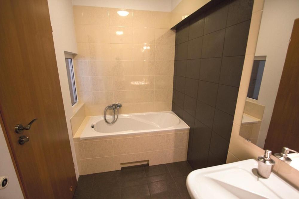 Hotel George Nadarzyn Kamer foto